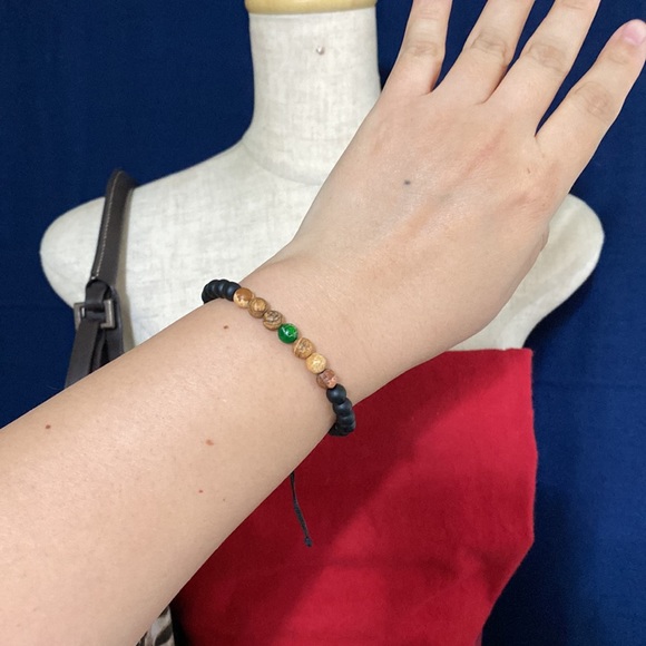 🖤NWOT💕1 Tree mission Stone bracelet - Picture 2 of 8